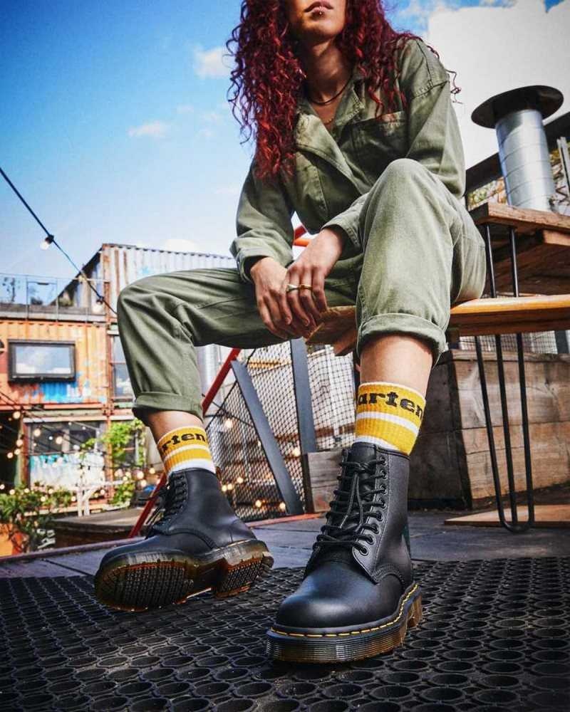 Black Dr. Martens 1460 Slip Resistant Leather Lace Up Boots | WODYP6029