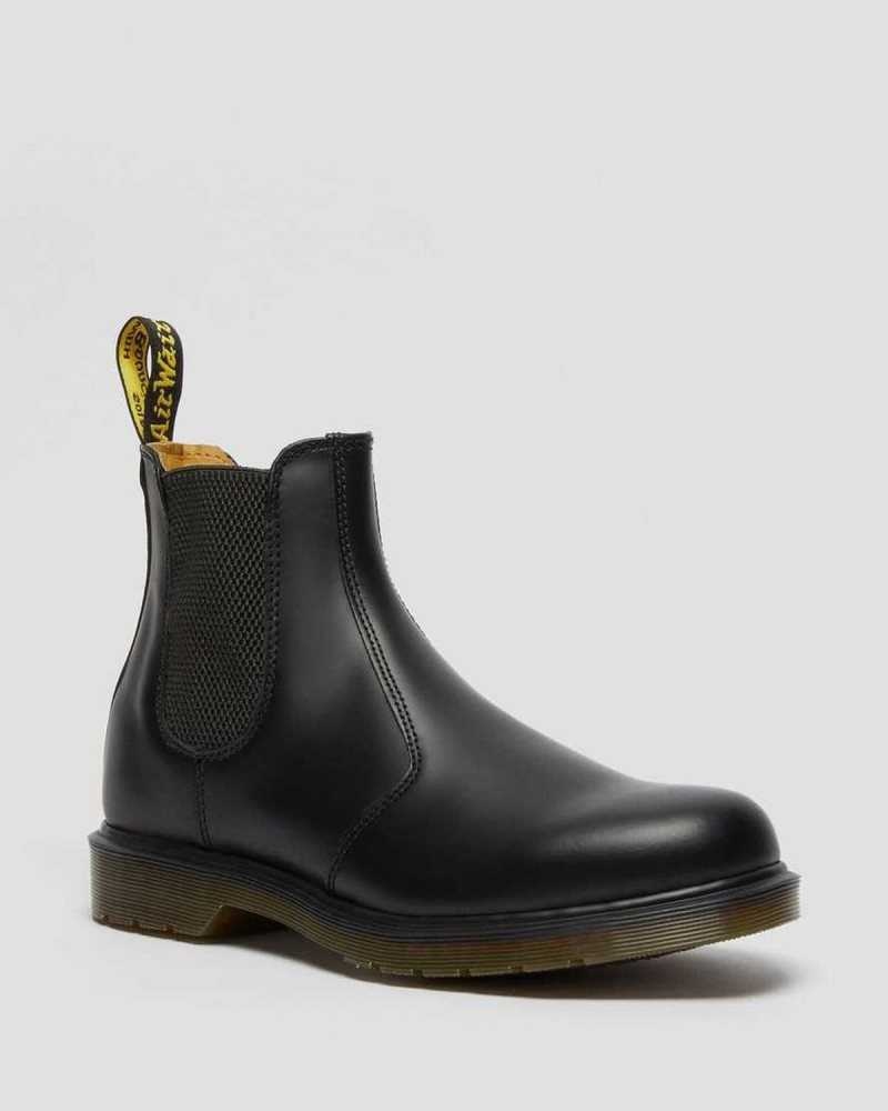 Black Dr. Martens 2976 Smooth Leather Chelsea Boots | UFRWL9321