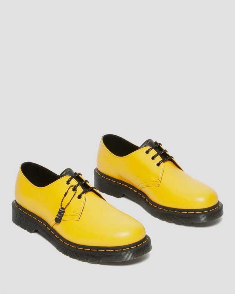 Yellow Dr. Martens 1461 New York City Smooth Leather Oxford Shoes | GRTHE7168